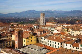 Город Лукка с высоты.