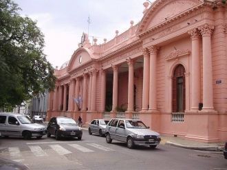 Дом правительства провинции Корриентес п