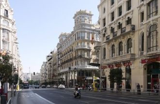 Проезжая часть улицы Саламанки.