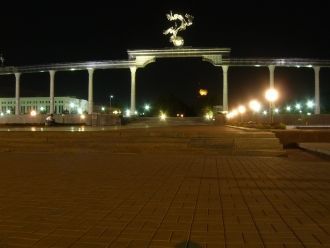 Ночьной центр Ташкента.
