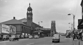 История на фото. Улица Болтона.