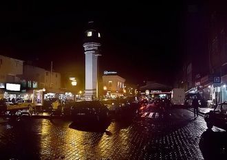 Самсун ночью. Центральная площадь.