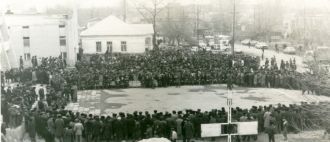 Митинг памяти в Урус-Мартане 1990 г.