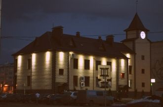 Ресторан Прага ночью.