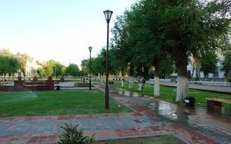 Сквер на площади Ленина, Ахтубинск.