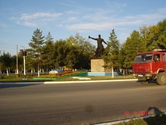 Памятник горняку