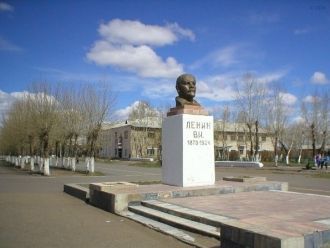 Памятник В.И.Ленину в городе Борзя.