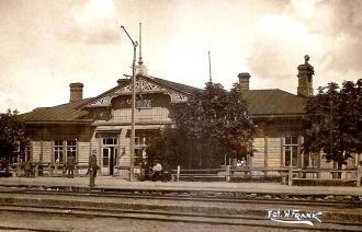 Железнодорожный вокзал, начало 20 века.