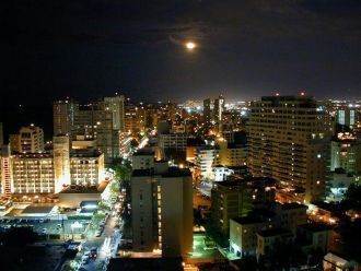 Город Сан-Хуан ночью