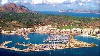 Порт Алькудия с высоты птичьего полета.