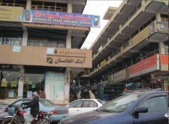 На улице города Джалал-Абад.