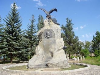 Памятник Н. М. Пржевальск