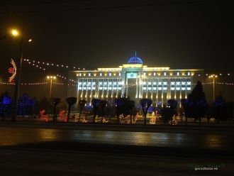 Город Тараз ночью.