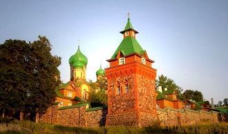 Богоявленская церковь, Пюхтицкий монасты