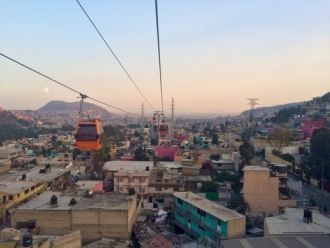 На улице города Экатепек-де-Морелос.