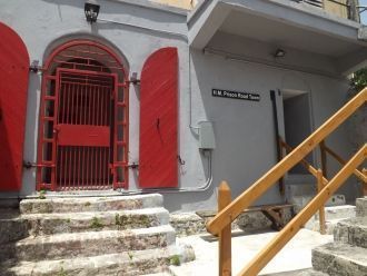 Бывшая королевская тюрьма.