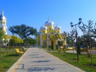 Центральный парк Комрата, православный с