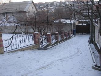 На улице города Дурлешты.