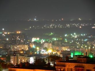Город Разград ночью.