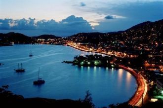 Шарлотта-Амалия ночью.