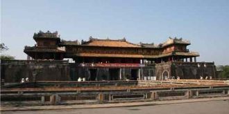 Ворота Нгомон.