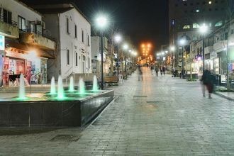 Город Ришон-ле-Цион ночью.