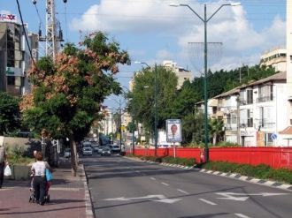 На улице города Ришон-ле-Цион.