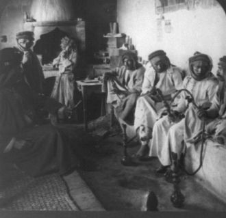 Кофейня в Мосуле, 1914.