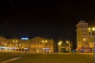 Ночное Каменское, центральная площадь.