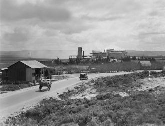 Нешер, Цементный завод, 1924.