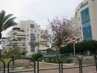 Город Явне.