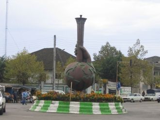 На улицах города Астара.