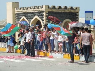 Городские жители и гости города Сиазань.