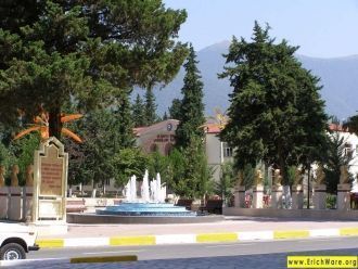 Памятники писателям.