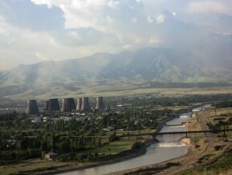 Город  Ангрен с высоты.