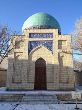 Современный мавзолей, построенный в 2014