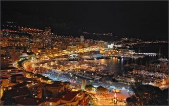 Монако ночью.