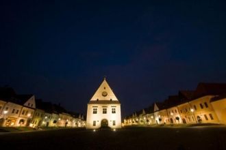 Ночной город Бардеев.