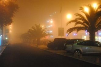 Туман ночью в Кошта-да-Капарика.