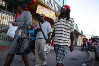 Местные жители Сент-Джонса.