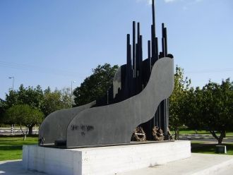 Монумент Кирьят-Гат в память эфиопов, по