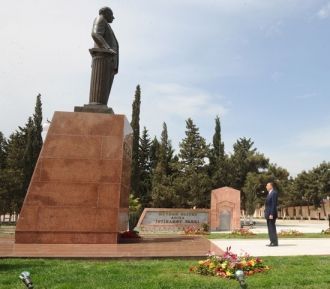 Памятник Гейдару Алиеву.&nbsp;