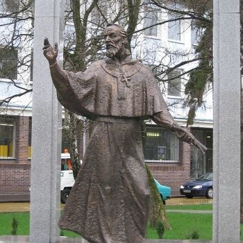 Памятник примасу Венгрии Дьёрдю Сеч