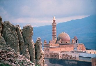 Дворец Ишакпаша.