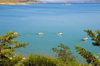 Озеро Хазар, Элязыг, Турция.