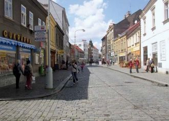 Одна из улиц Слани.&nbsp;