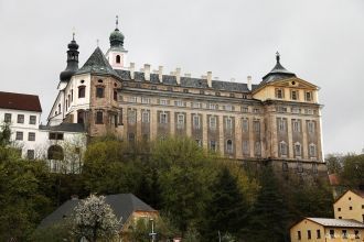 Главная достопримечательность города - М