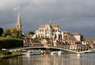 Город Осер. Франция.