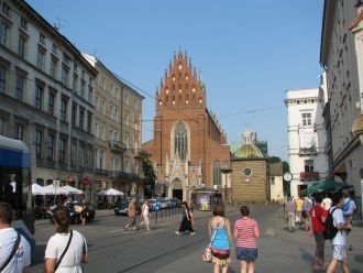 Храмы города Осер.