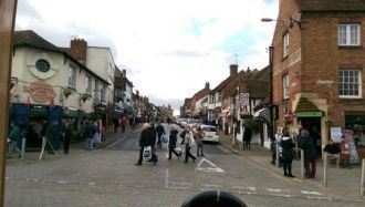 Жители города Стратфорд-на-Эйвоне.